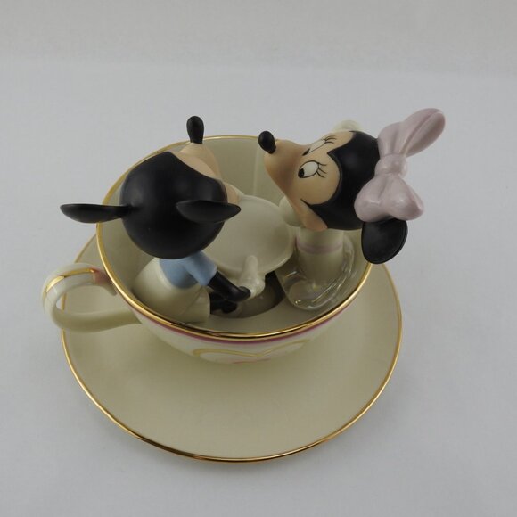 Lenox Disney 24K Gold Figurine Mickey Teacup Twirl Minnie Mouse Mad Tea Party - Picture 11 of 16